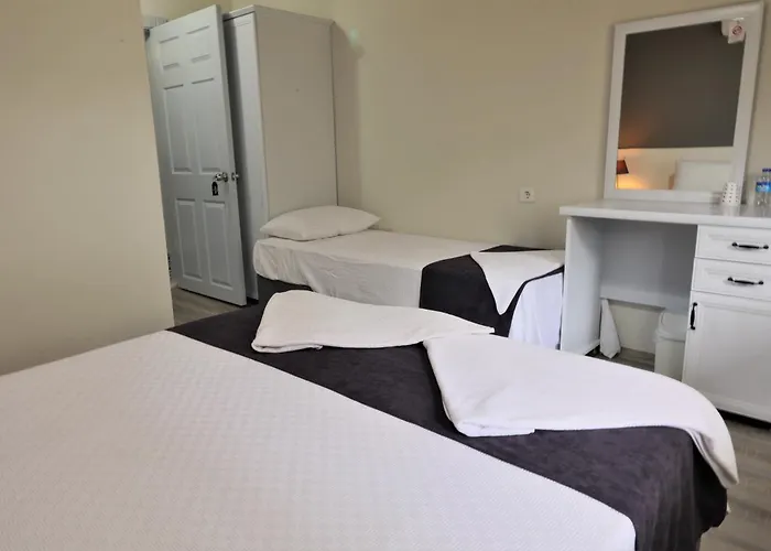 Canada Hotel & Bungalows Çıralı