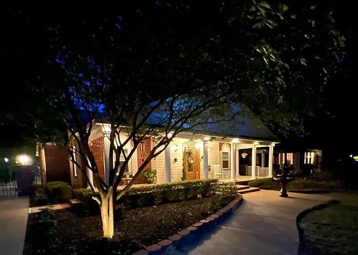 Opus House Historic Natchitoches Hotel
