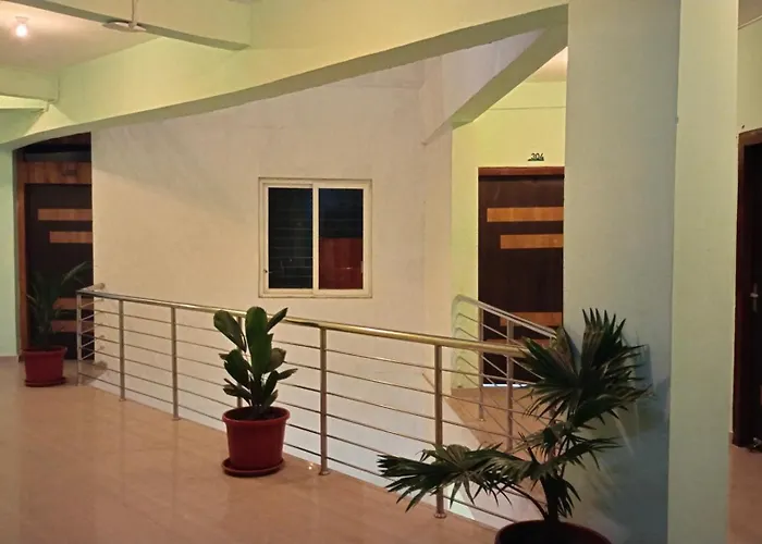 Hotel Puri Greens
