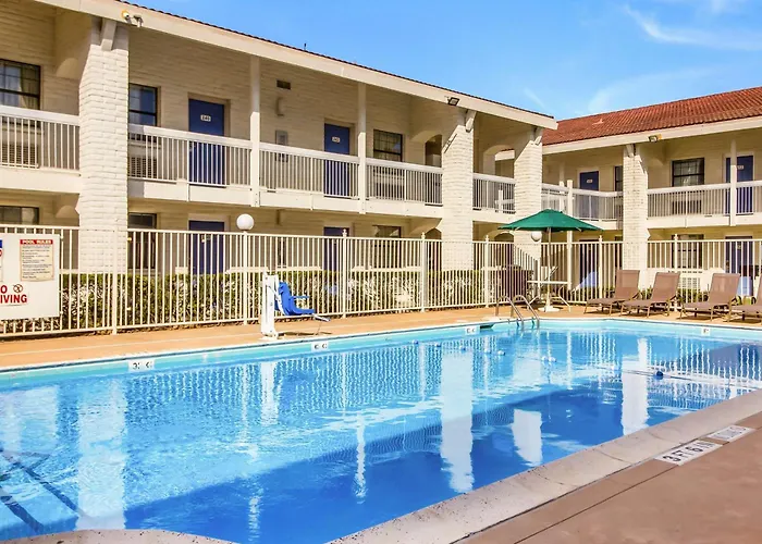 Motel 6-Baytown, Tx - Garth Rd