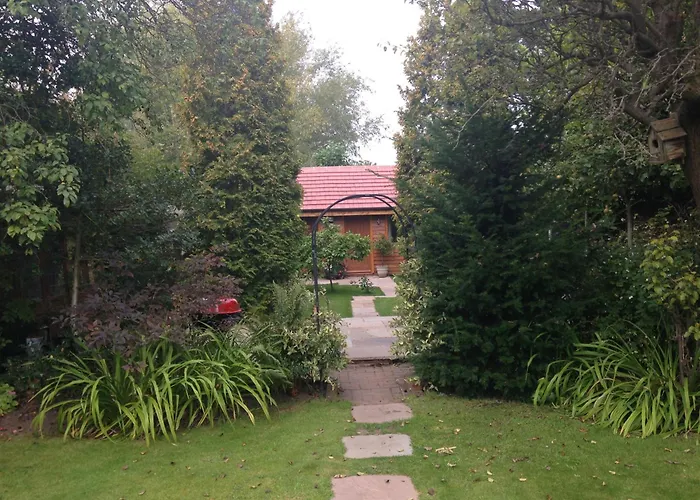 Manor Garden Lodge Wirral