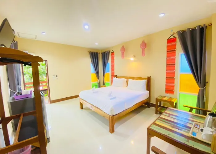 Huan Soontaree Hotel Ban Phe
