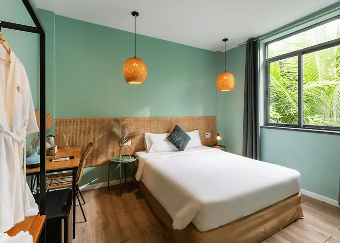 Leaf Hotel Phú Quốc