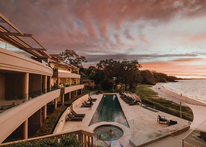 Amarna Luxury Beach Resort Nelson Bay