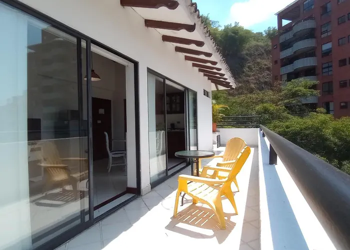 Aparthotel Castellon De Juanambu Cali
