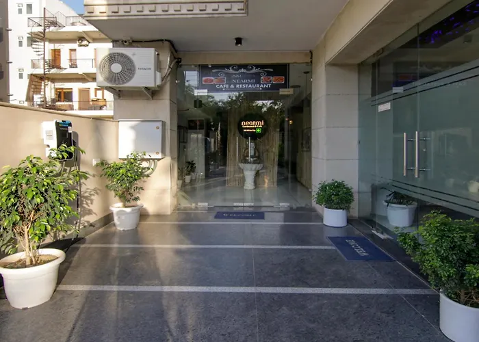 Nearmi Bell House Hotel Gurgaon