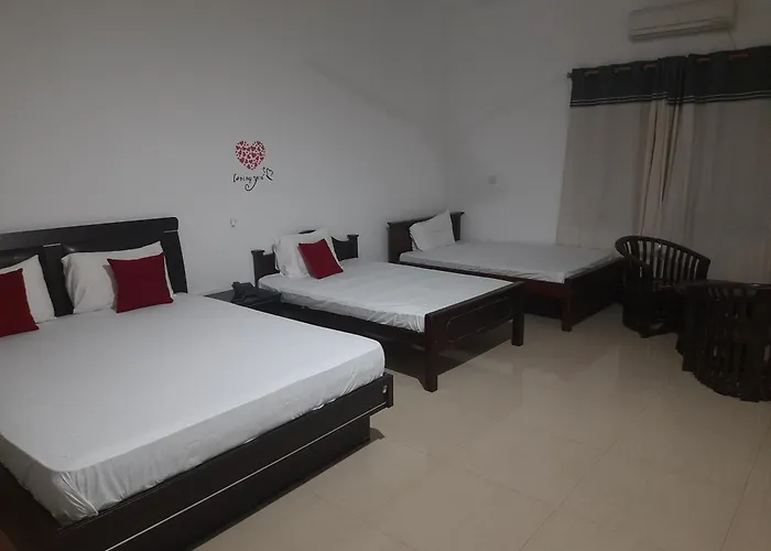 New Sunrise Hotel Batticaloa