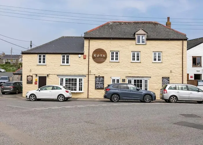 Kota Restaurant & Rooms Porthleven