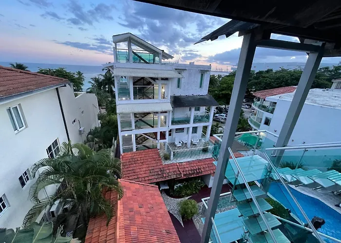 Hotel Neptuno Refugio Boca Chica 