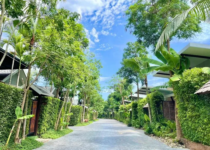 Ip Plus Pool Villa Pattaya