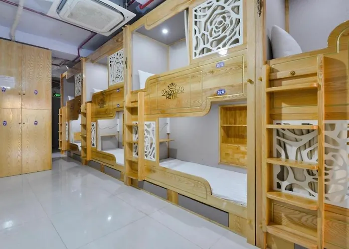 Hotel Rita Home - Sân bay Tân Sơn Nhất- AirPort,cạnh Bệnh viện Tâm Anh, Sân vận Quân khu 7 TP. Hồ Chí Minh