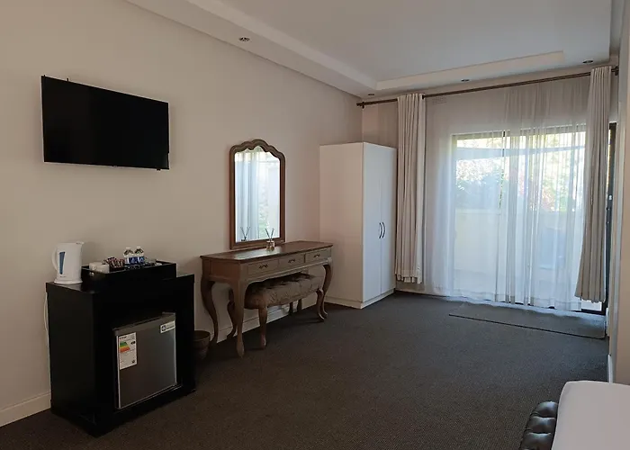 Jacaranda Hotel Harare