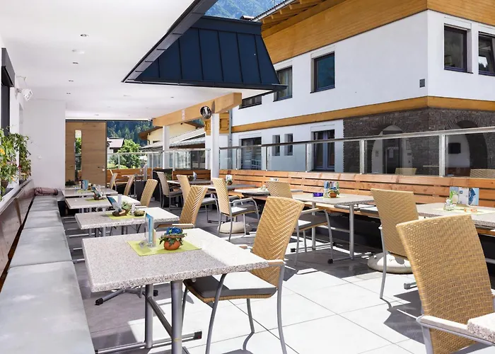 Hotel Dorfstube Holzgau