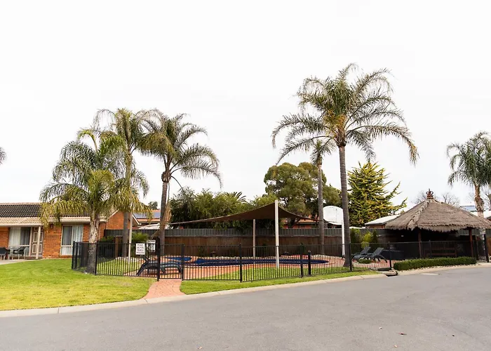 Tea House Motor Inn Bendigo