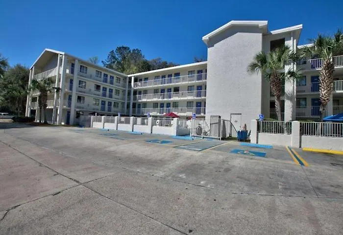 Loyalty Inn Tallahassee