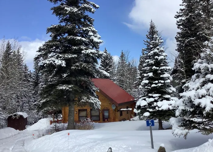 The Gingerbread Cabin Jasper