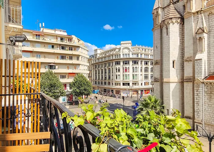 Hotel Du Centre, Un Hotel Ammi Niza