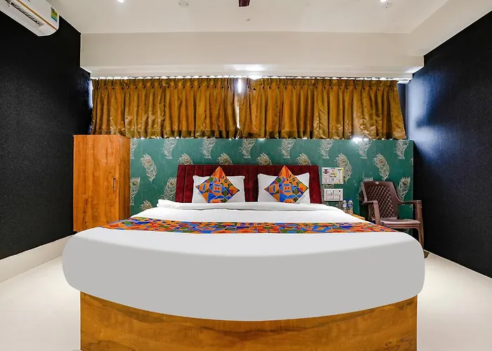 Fabhotel The Life, Surat Airport