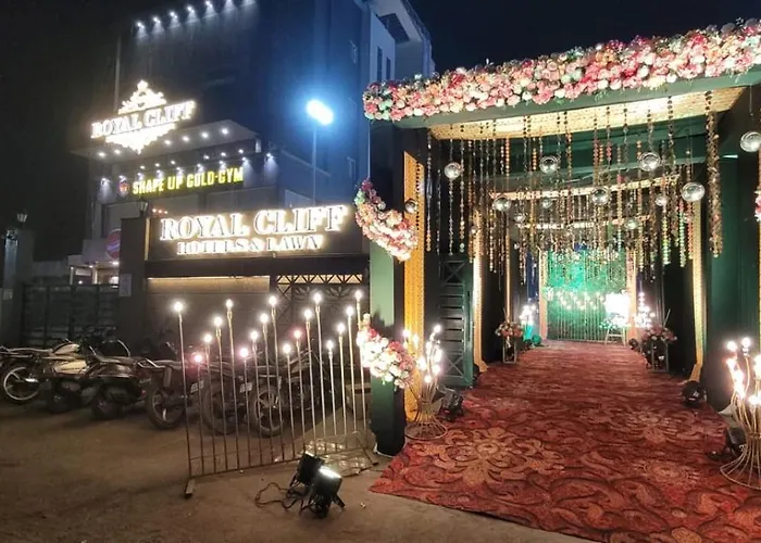 Royal Cliff Hotel & Resorts Nagpur