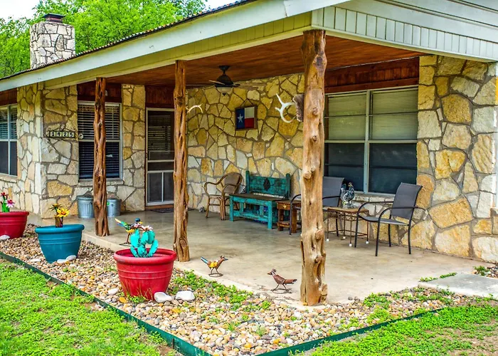 River Ridge Bandera Cabin