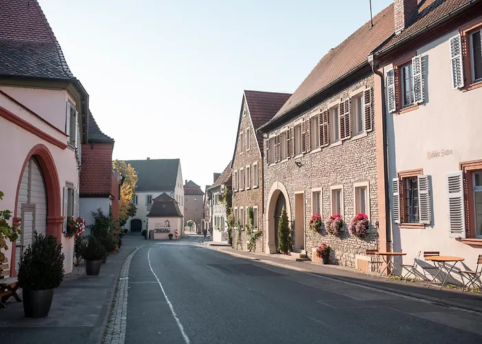 Haestens Boutique Biohotel - Chez Douverne Sommerach