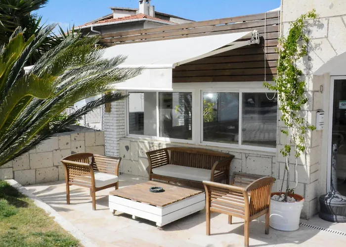 Otel Yeni Çeşme