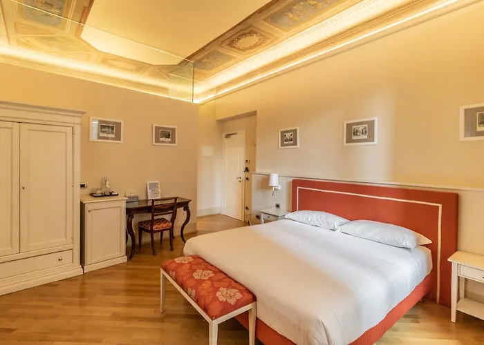 Casa Isolani Piazza Maggiore 1 Bolonia