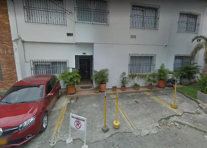 Arco Apartasuites Cali