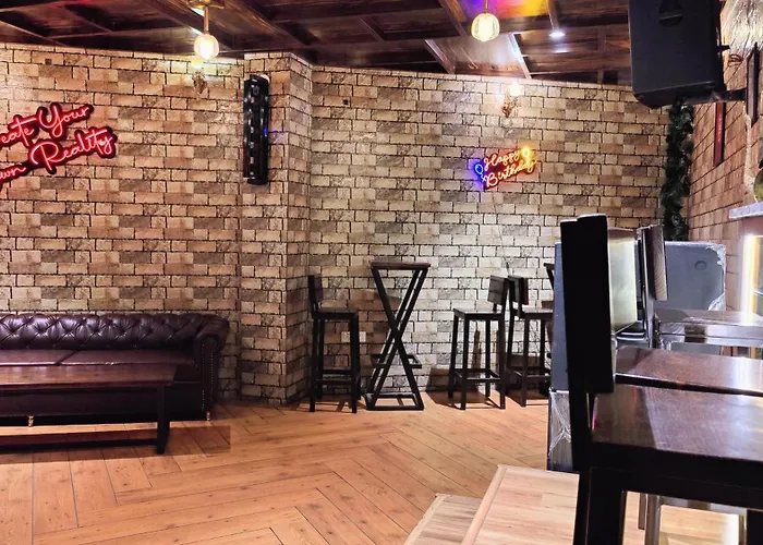 Hotel Mandi Heights - Bar, Fine Dining & Banquet Hall