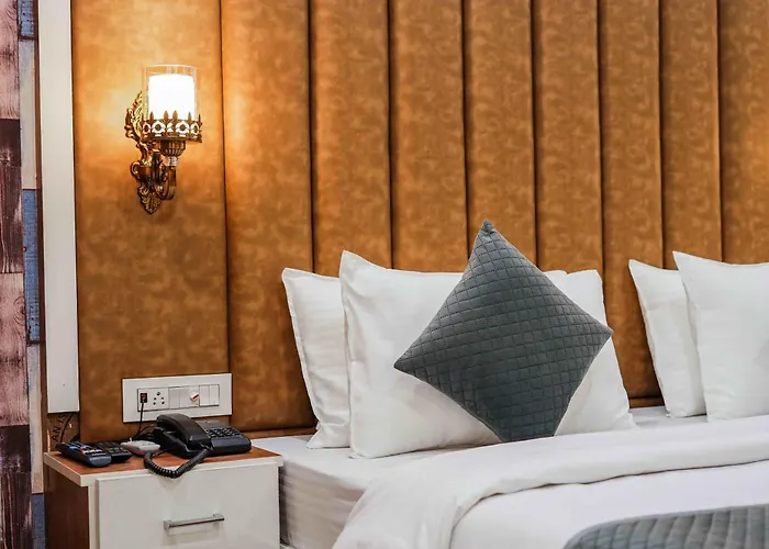 Hotel Paris Chandigarh Zirakpur