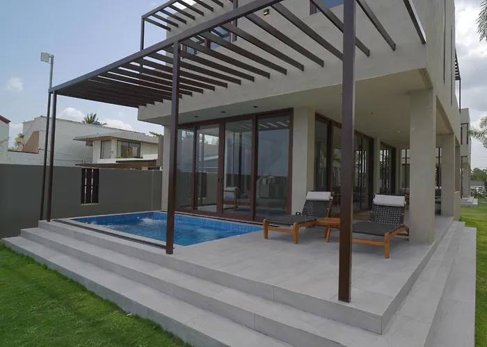Araya Beach Casas Batangas