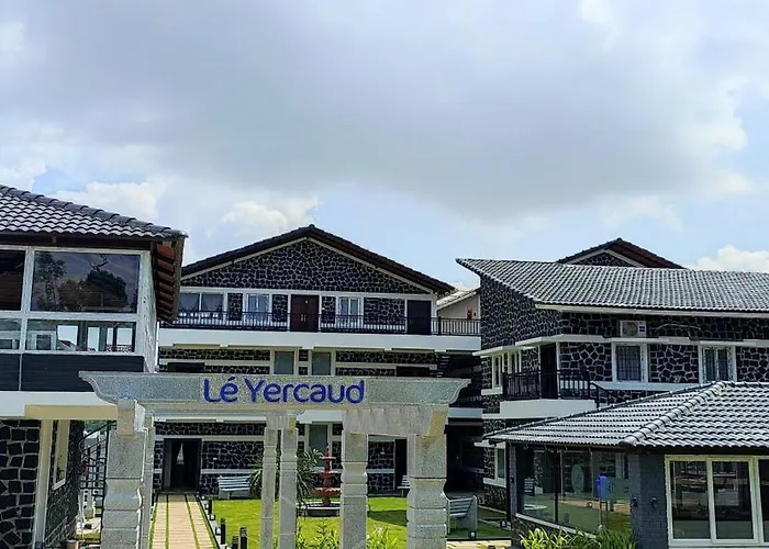Le Yercaud Hotel