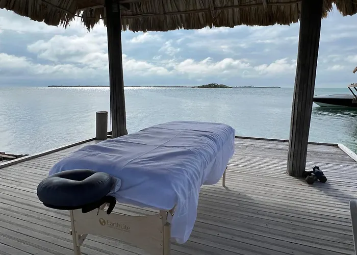 Blue Reef Island Hotel Dangriga