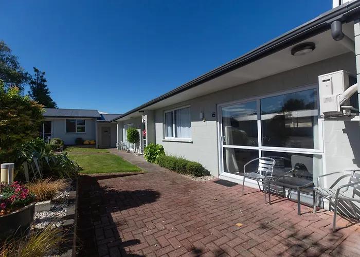 Lake Breeze Motel Taupo
