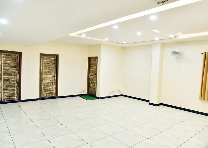 Hotel Midtown & Restaurant Jhunjhunu