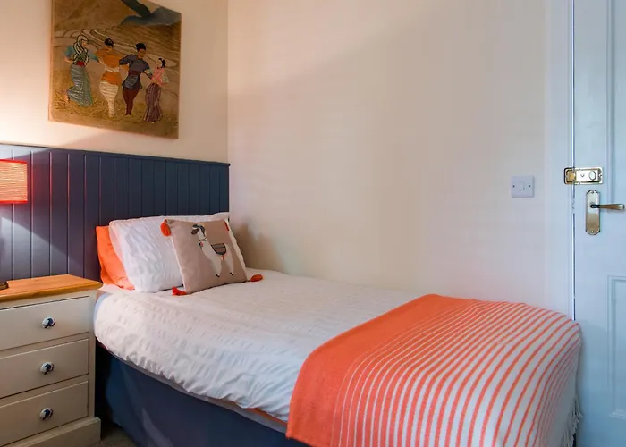 The Merryburn - Rooms And Courtyard Studios Dunkeld