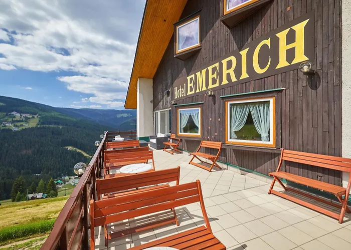 Hotel Emerich Pec pod Snezkou