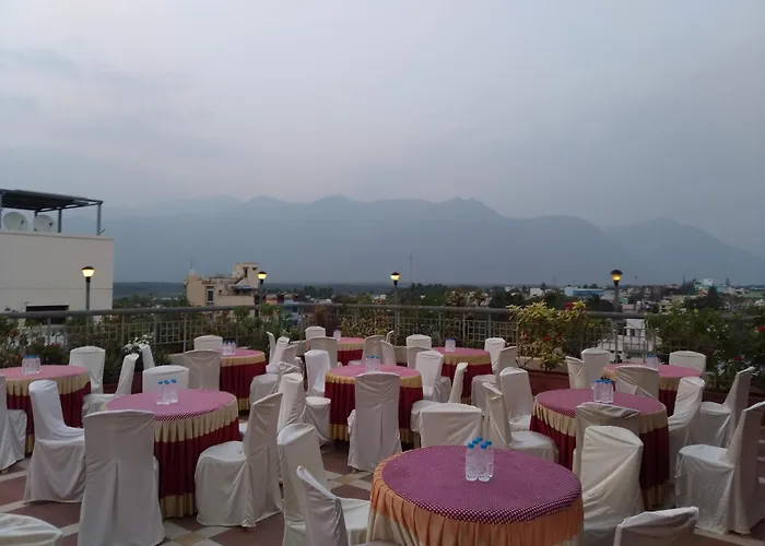Hotel Western Gatz Theni