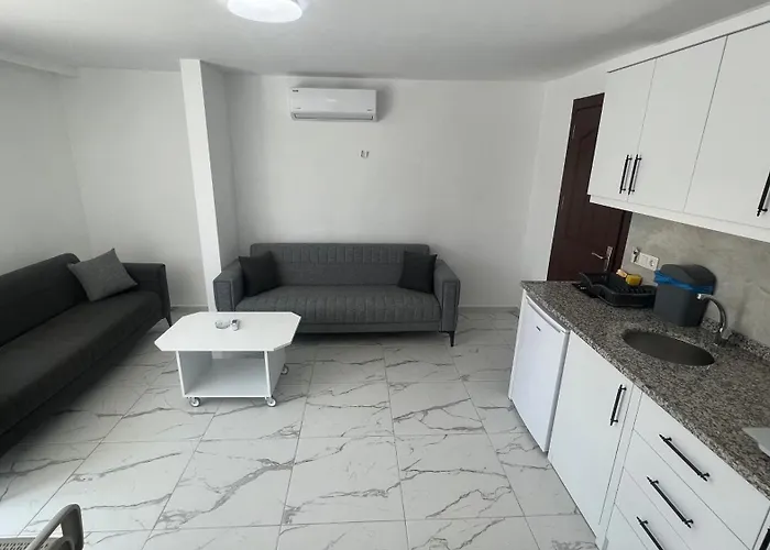 Oğuz Apart Side