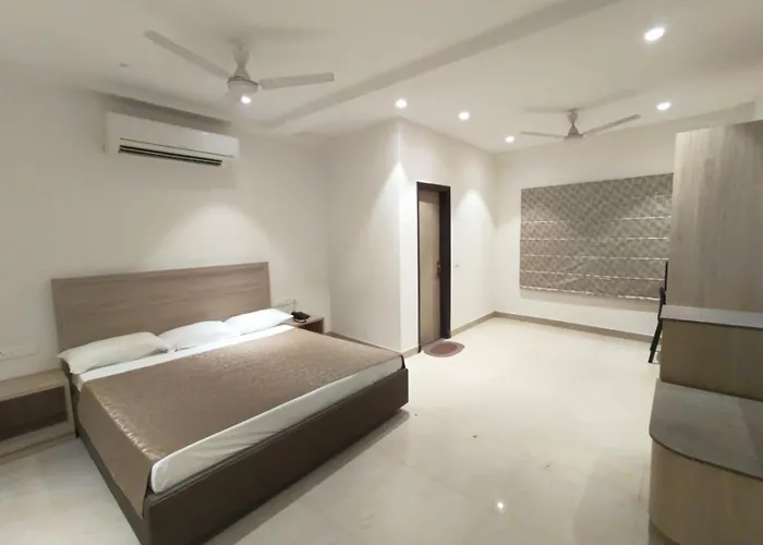 Hotel Bagla Atithi Banaras Varanasi