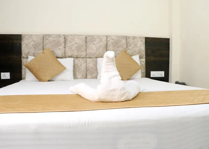 Hotel Aks By Bookingcare Rewa