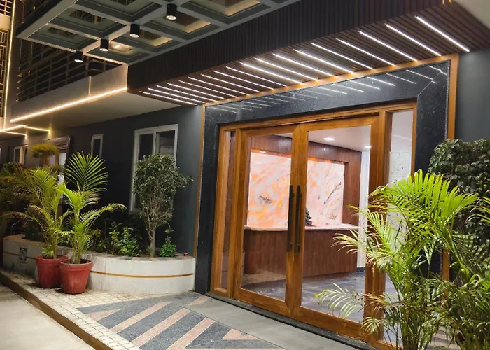 The Grand Nd Resort- Kanha Tulsi Heights Behind Prem Mandir Vrindavan