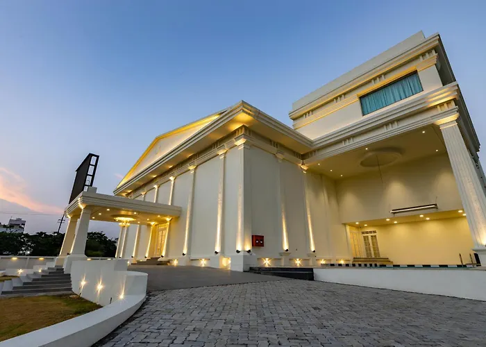 The Grand Monarch Hotel, Ujjain