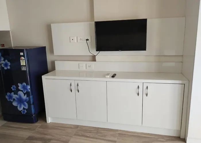 Deluxe Guest House Greater Noida