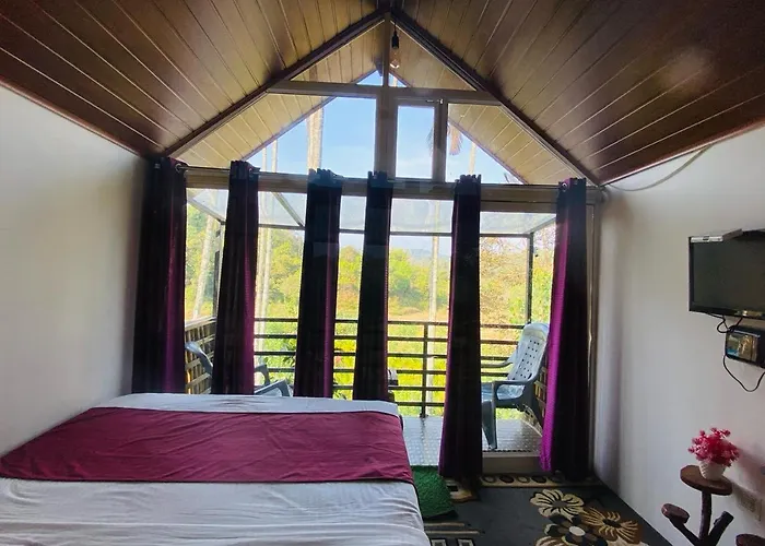 Luxury Home Stay With Pool Madikeri