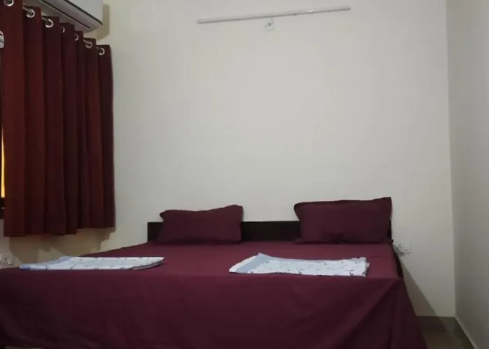 Baikunth Dham Sewa Ashram Hotel Mathura