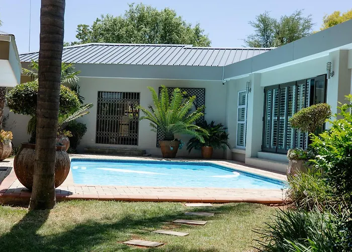 Tristan'S Place Guest House Klerksdorp