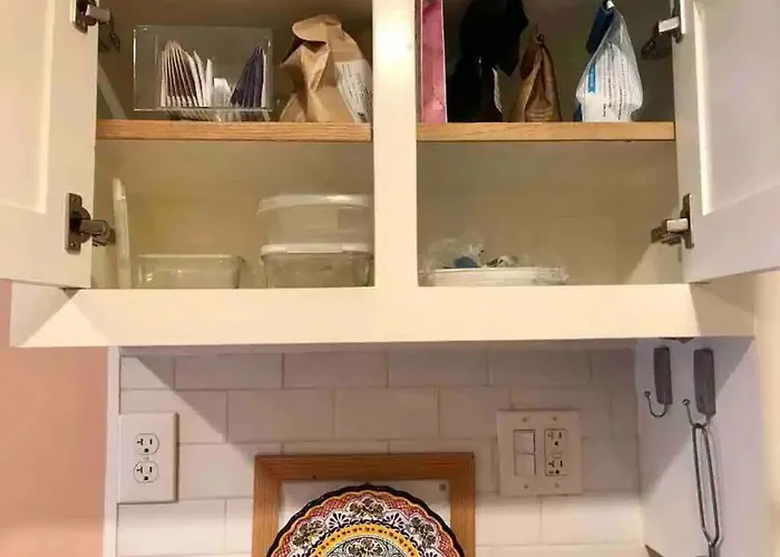 Cozy Studio Near Dc Falls Church