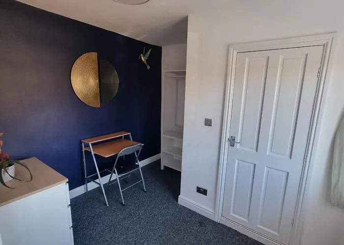 En Suite Room With Kitchen Facilities Nottingham