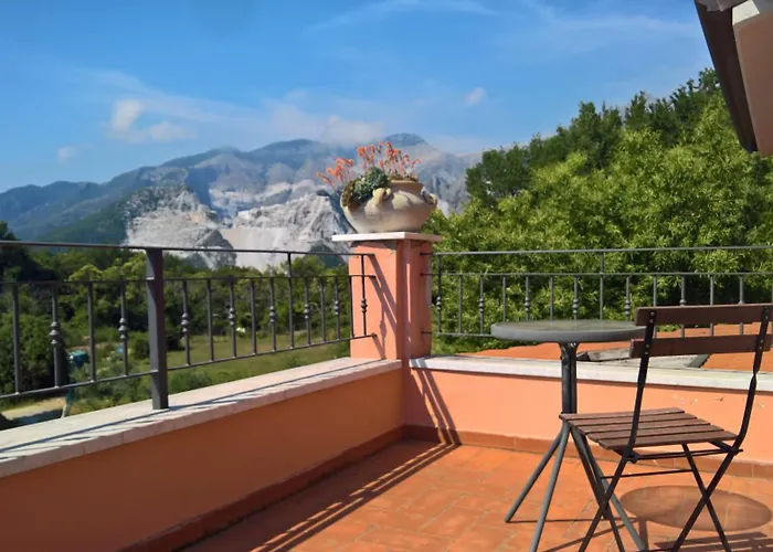 Il Nido Del Cuculo Bed & Breakfast Carrara
